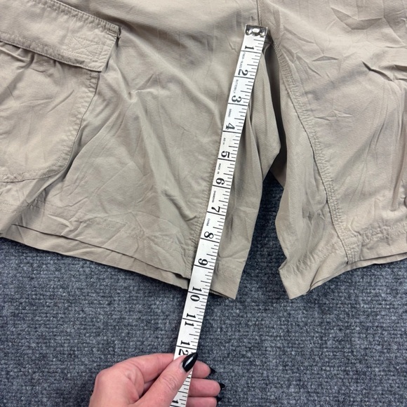 THE NORTH FACE Mens Camel Tan Cargo Shorts size: 30 - Picture 10 of 10
